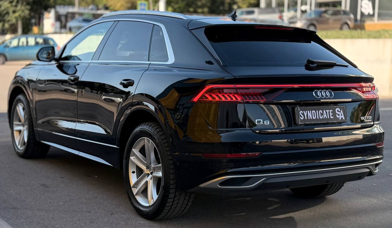 Продам великолепное авто - Audi  Q8 - 2021
