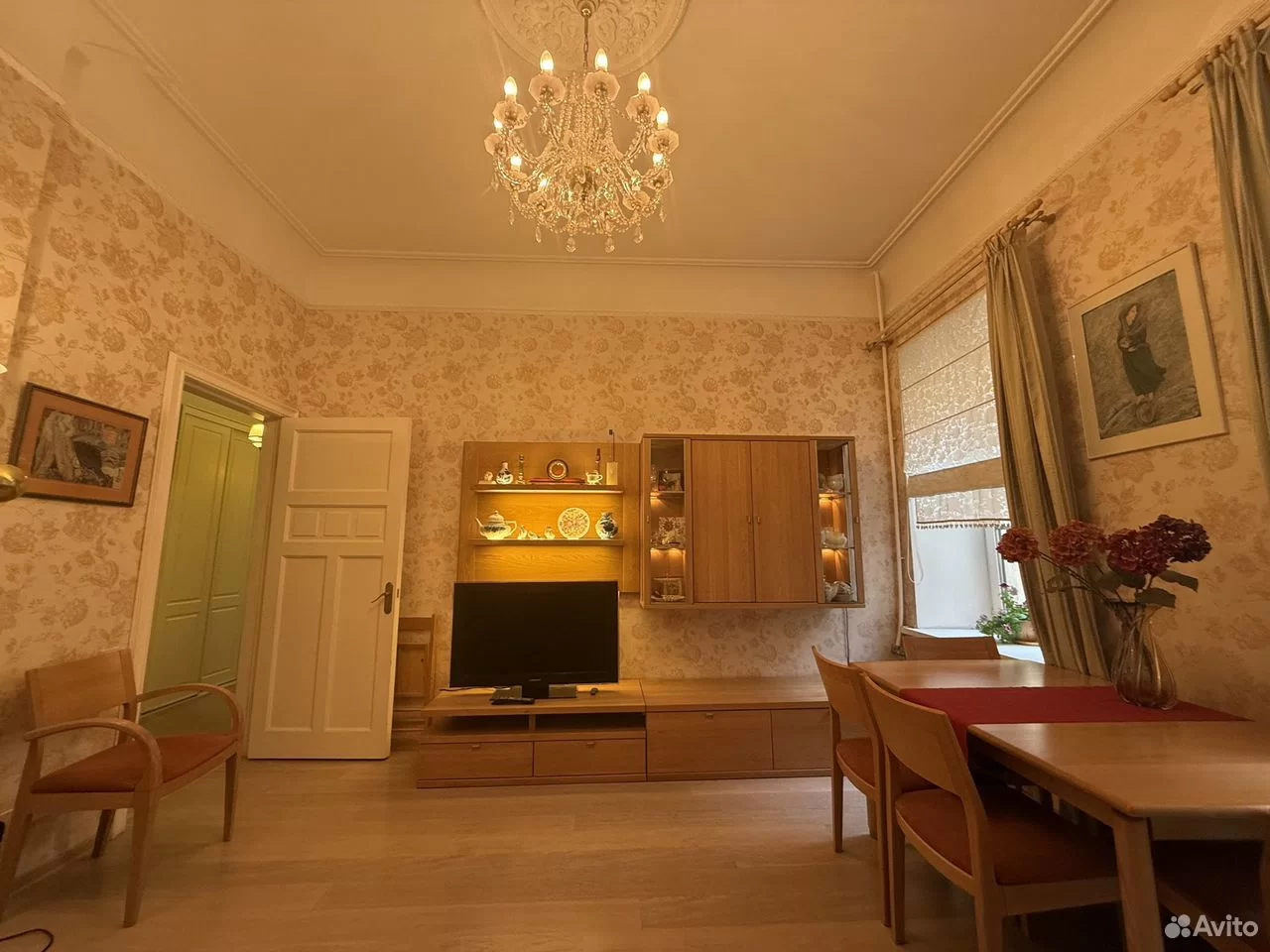 Продам уникальную квартиру в центре Санкт-Петербурга
